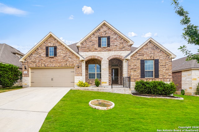 view of front of property with a front lawn