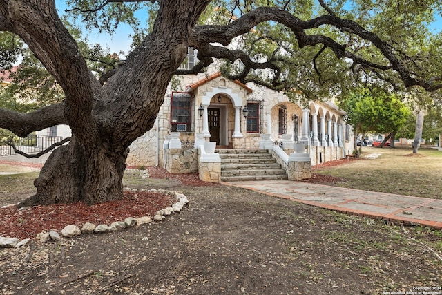 view of front of house