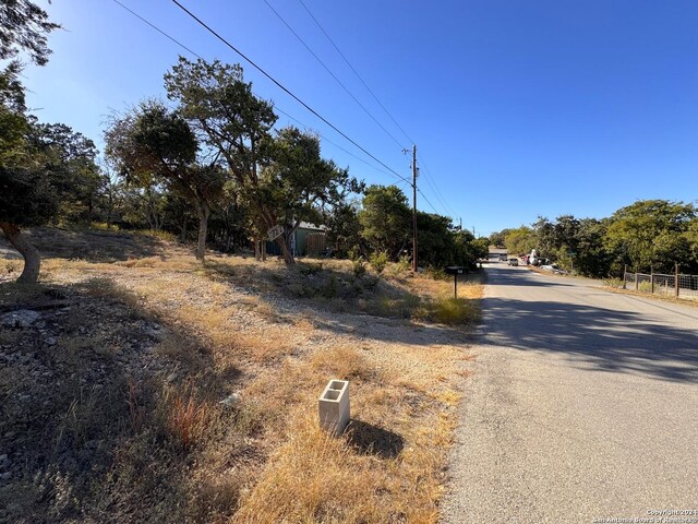 722 Squires Row, Canyon Lake, TX 78133