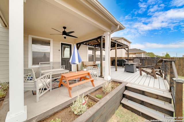 deck featuring ceiling fan