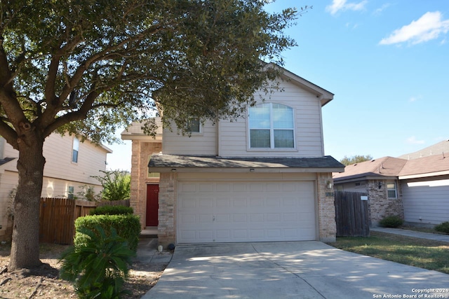 view of front property featuring a garage