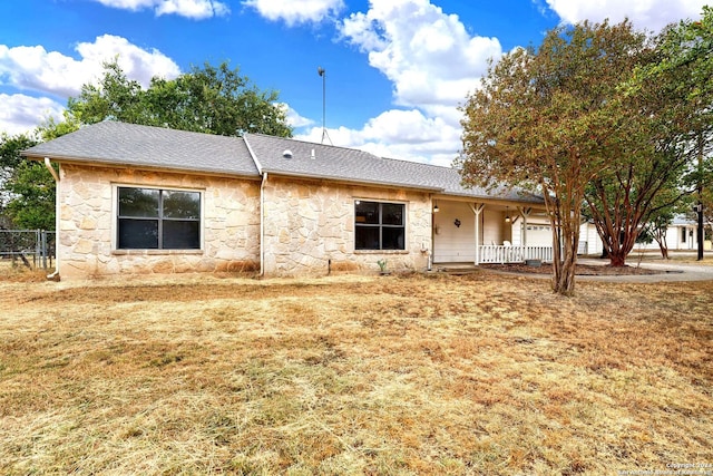 view of front of house with a front yard