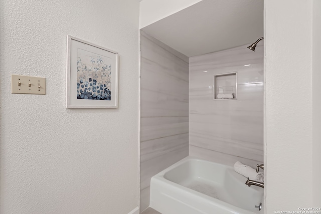 bathroom featuring shower / bath combination