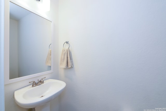 bathroom with sink