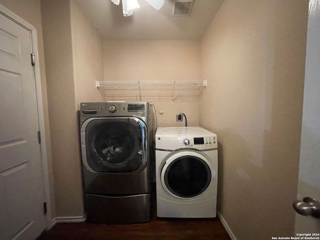 washroom featuring separate washer and dryer and ceiling fan