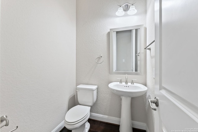 bathroom featuring toilet