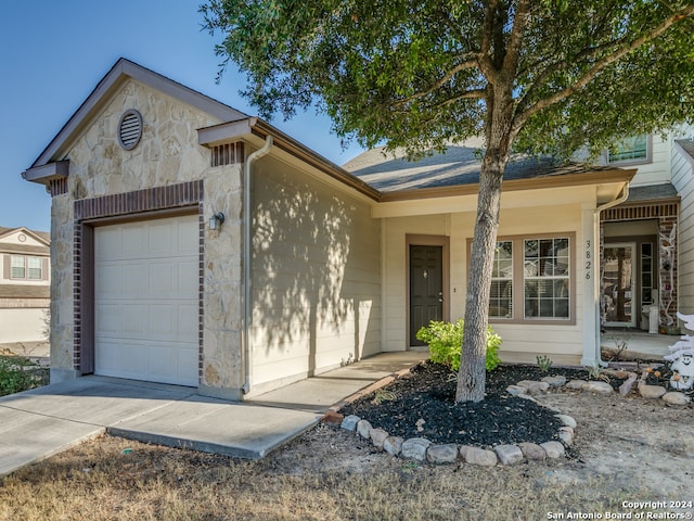 view of front of house featuring a garage