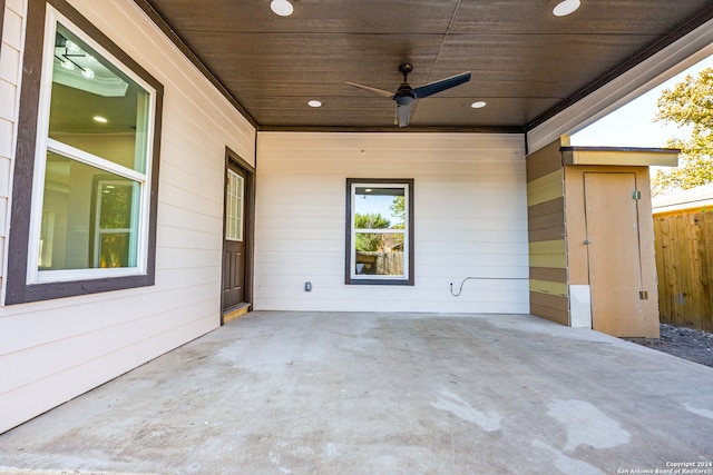 view of patio with ceiling fan