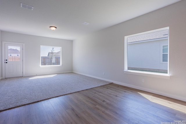 empty room featuring light hardwood / wood-style flooring