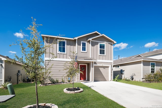 view of front facade featuring cooling unit, a front lawn, and a garage