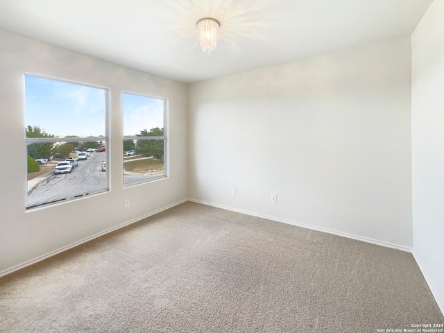 view of carpeted spare room