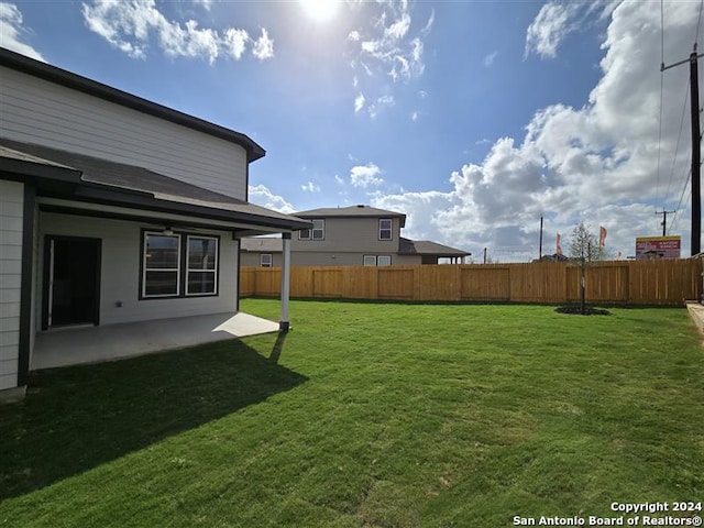 view of yard with a patio