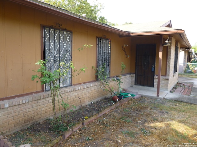 view of property entrance