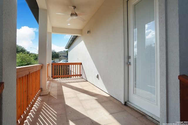 balcony with ceiling fan