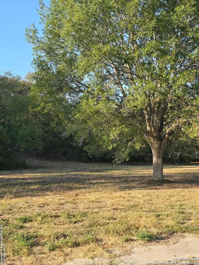 128 W Hampton Dr, Seguin TX, 78155 land for sale