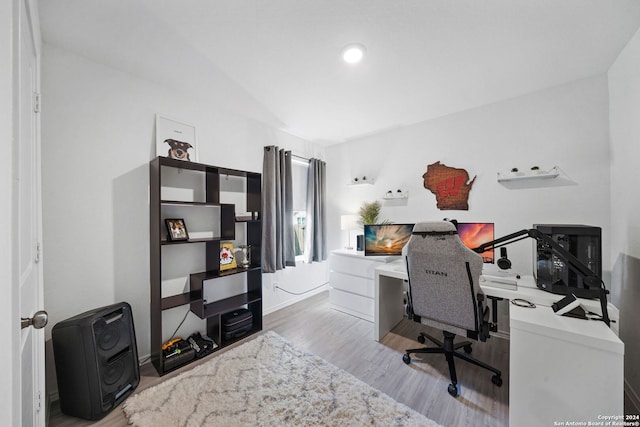 office area with light hardwood / wood-style flooring