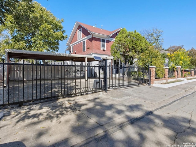 1315 Alametos, San Antonio, TX 78201 - gate with a fenced front yard