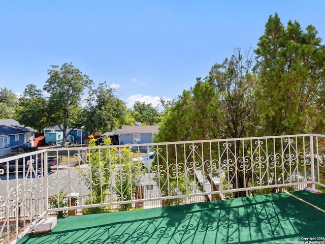 1315 Alametos, San Antonio, TX 78201 - view of pool