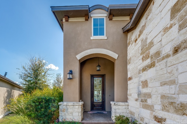 view of property entrance