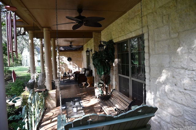 view of patio featuring covered porch and ceiling fan