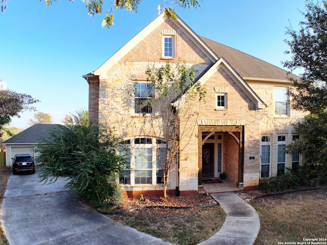 view of front facade featuring a garage