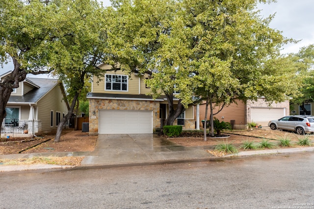 view of front facade featuring a garage