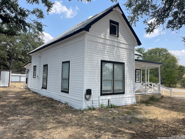 view of home's exterior