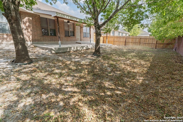 view of yard with a patio