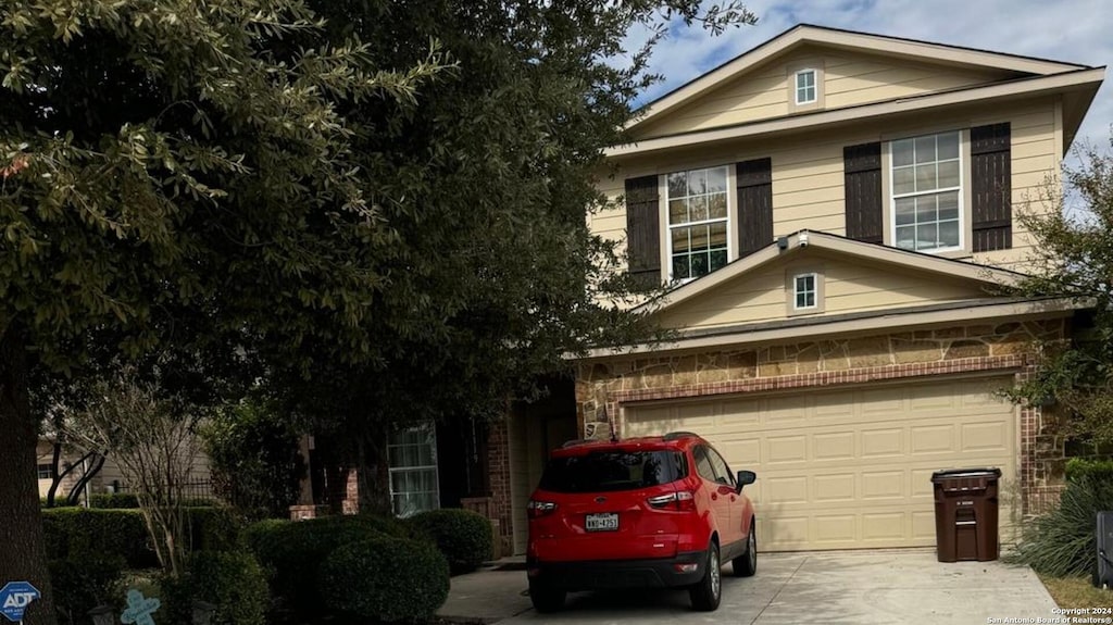 view of front facade with a garage