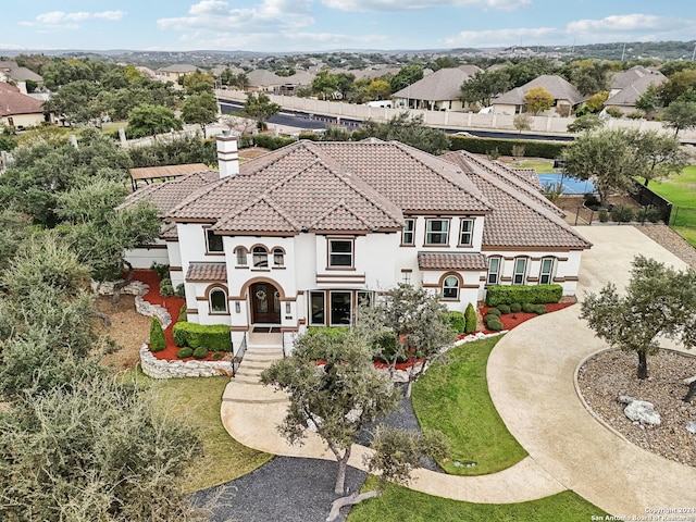 view of front of property with a front lawn