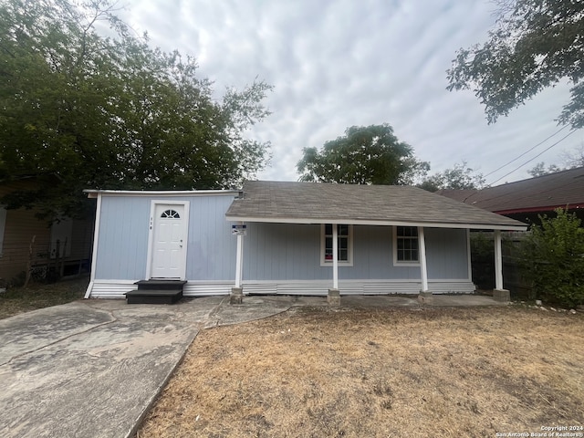 view of front of house