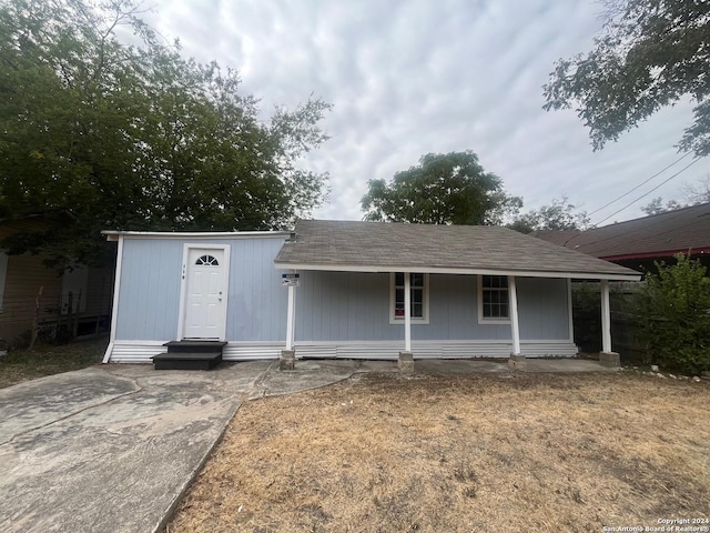 118 Odis, San Antonio, TX 78204 - view of front facade featuring entry steps