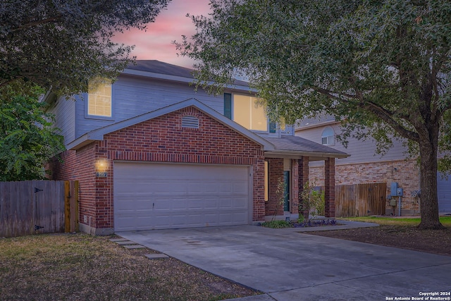 view of front property featuring a garage