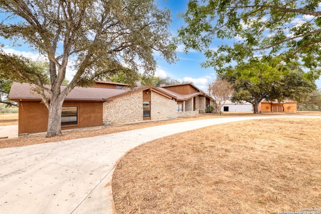 view of front of home