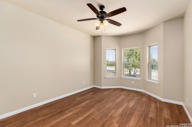 unfurnished room featuring wood-type flooring and ceiling fan