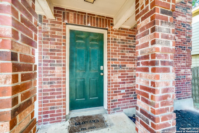 view of property entrance