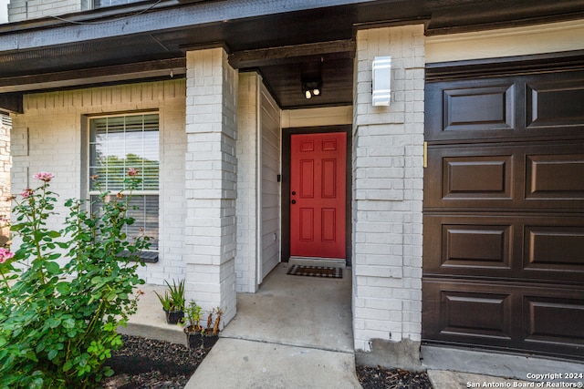 view of property entrance