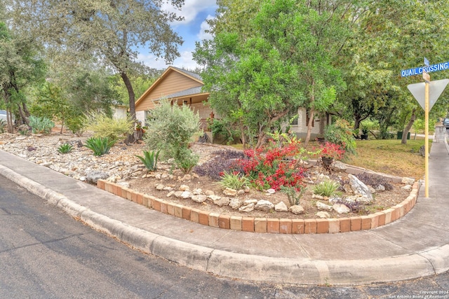 view of front of property