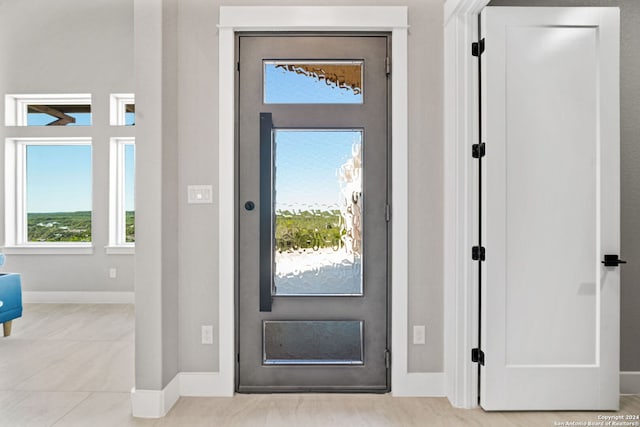2920 Rocky Ridge Loop, Canyon Lake, TX 78133 - entryway with baseboards