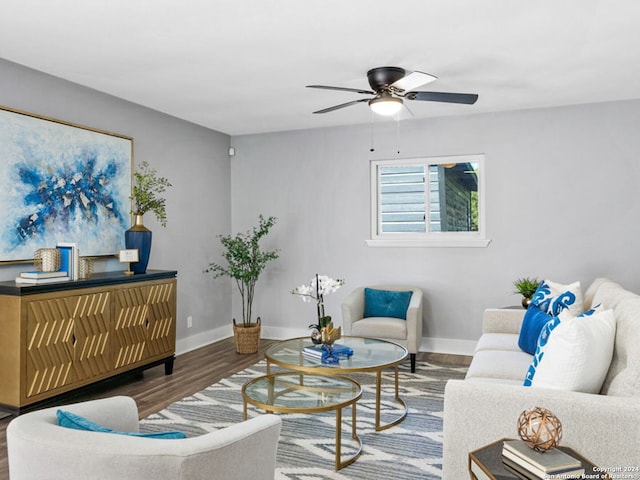 207 Ray Ave, San Antonio, TX 78204 - living area with wood finished floors and ceiling fan