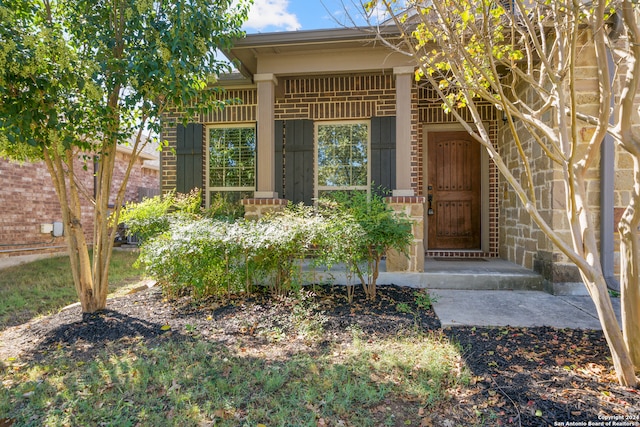 view of property entrance