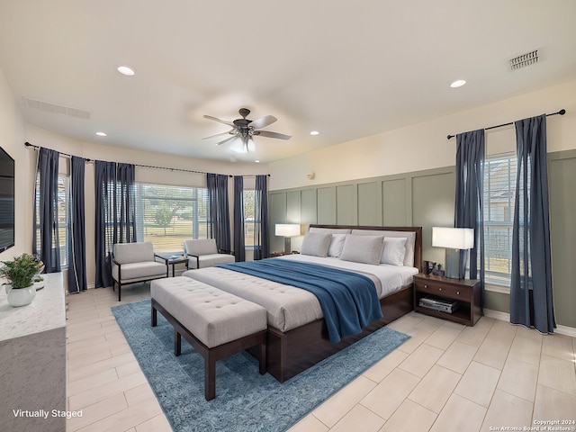 bedroom featuring ceiling fan