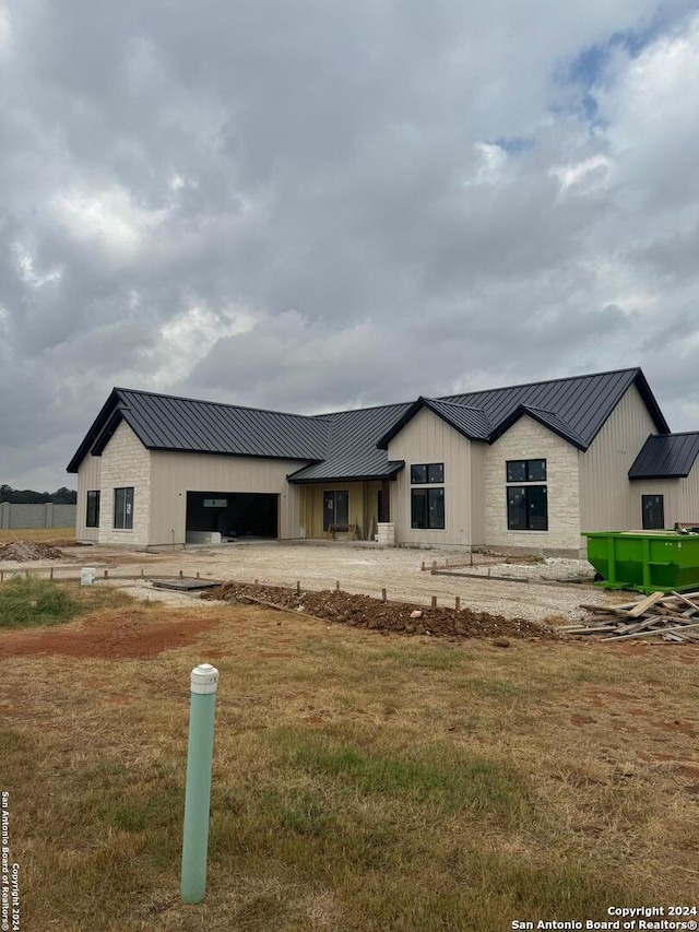 view of modern farmhouse