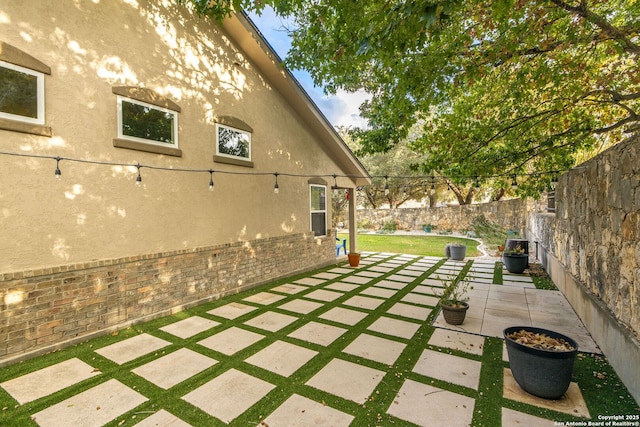 view of yard with a patio