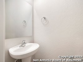 bathroom with sink