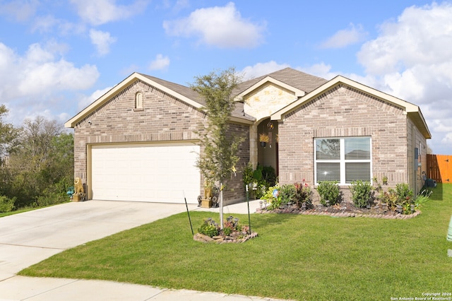 view of front facade with a garage and a front yard