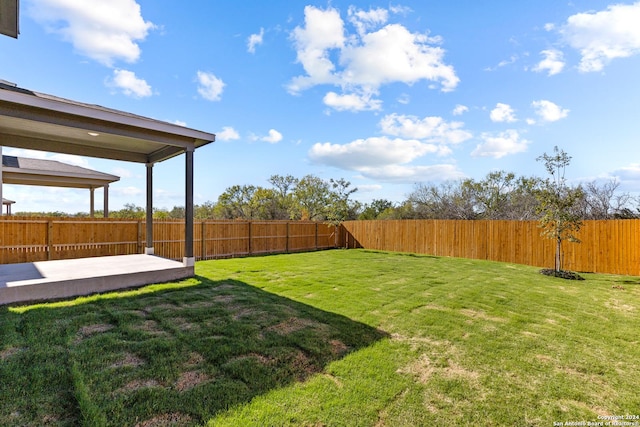 view of yard with a patio area