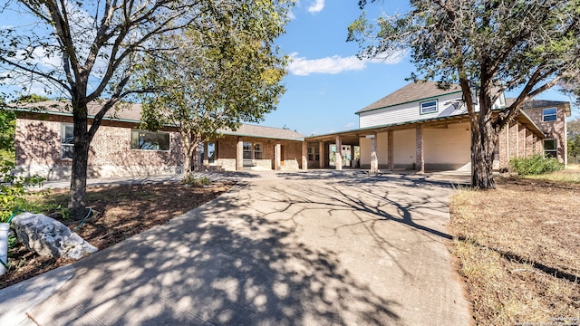 view of front of house