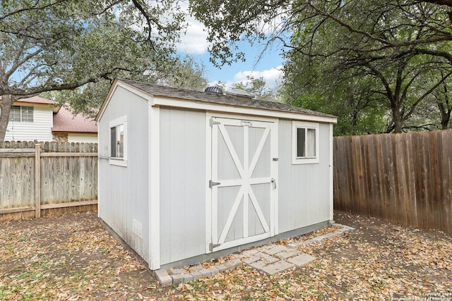 view of outbuilding