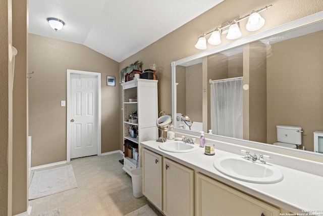 7303 Autumn Flower, Converse, TX 78109 - full bathroom with vaulted ceiling, double vanity, toilet, a shower with curtain, and baseboards